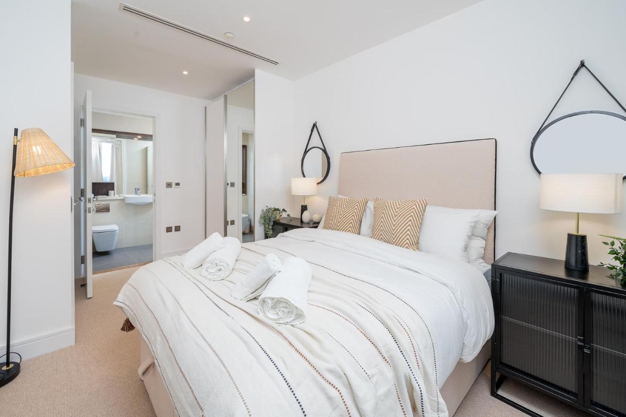 Apartment Luxurious Spacious 2bed Skyline River Views By Canary Wharf
