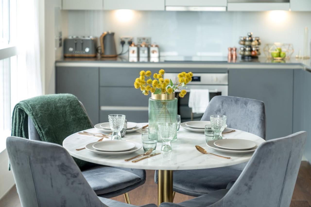 Luxurious Spacious 2bed Skyline River Views By Canary Wharf Apartment London