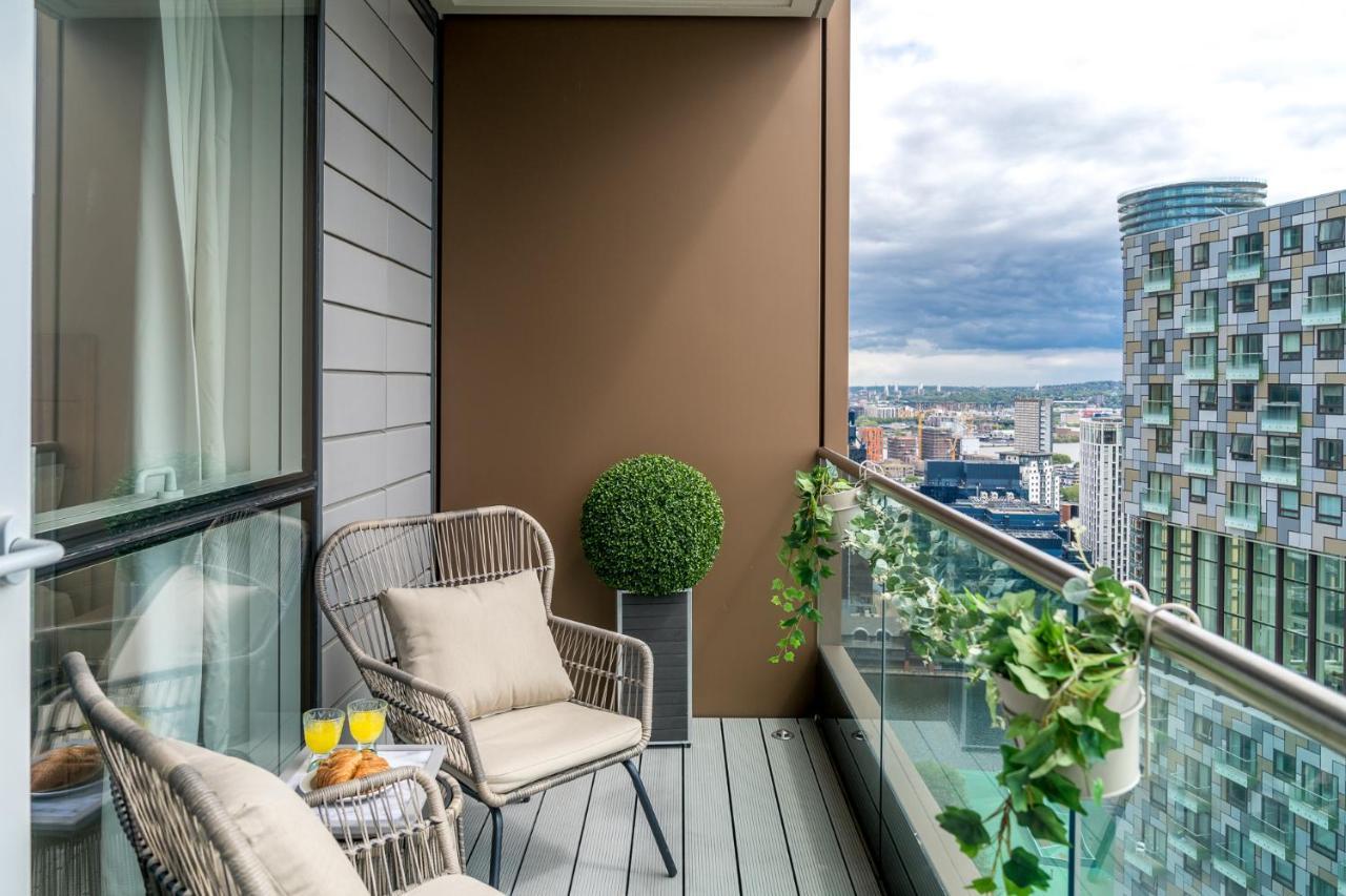 Apartment Luxurious Spacious 2bed Skyline River Views By Canary Wharf
