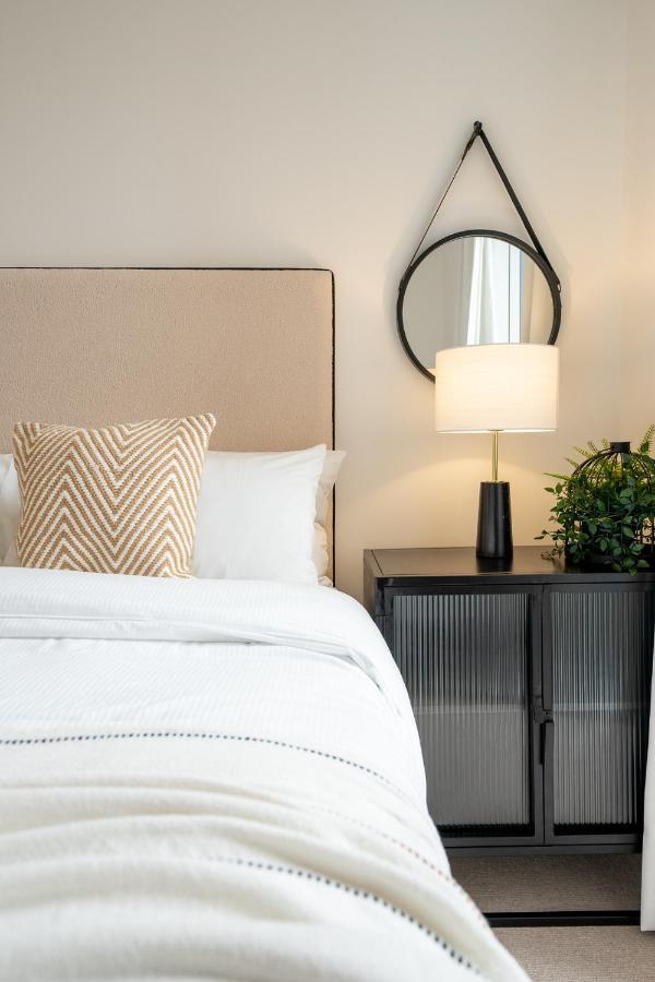 Luxurious Spacious 2bed Skyline River Views By Canary Wharf London